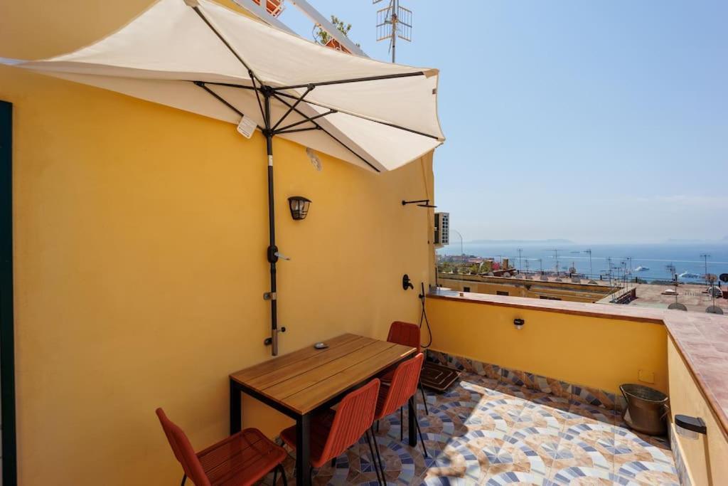 Chiaia Stunning Seaview Studioflat With 2 Terraces By Houseinnaples *